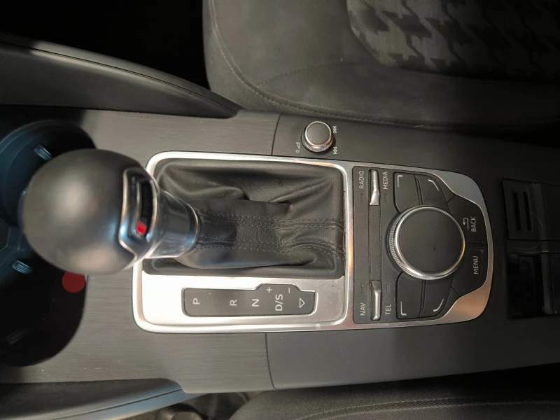 Audi A3 Sportback, снимка 8 - Автомобили и джипове - 51851230