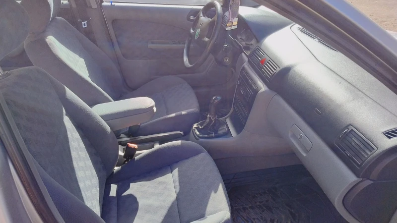 Skoda Octavia 1.9 tdi, снимка 8 - Автомобили и джипове - 52178708