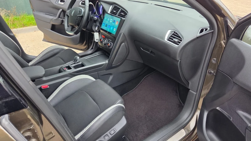 Citroen DS4 1.6 HDI, снимка 8 - Автомобили и джипове - 52405972