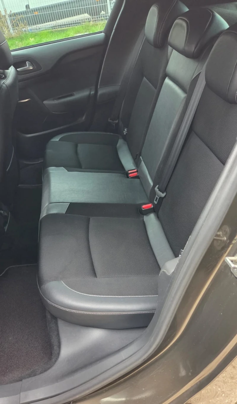 Citroen DS4 1.6 HDI, снимка 13 - Автомобили и джипове - 52405972