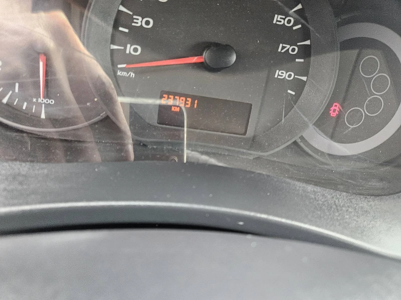 Renault Kangoo 1.5 DCI 105hp, снимка 7 - Автомобили и джипове - 52887414