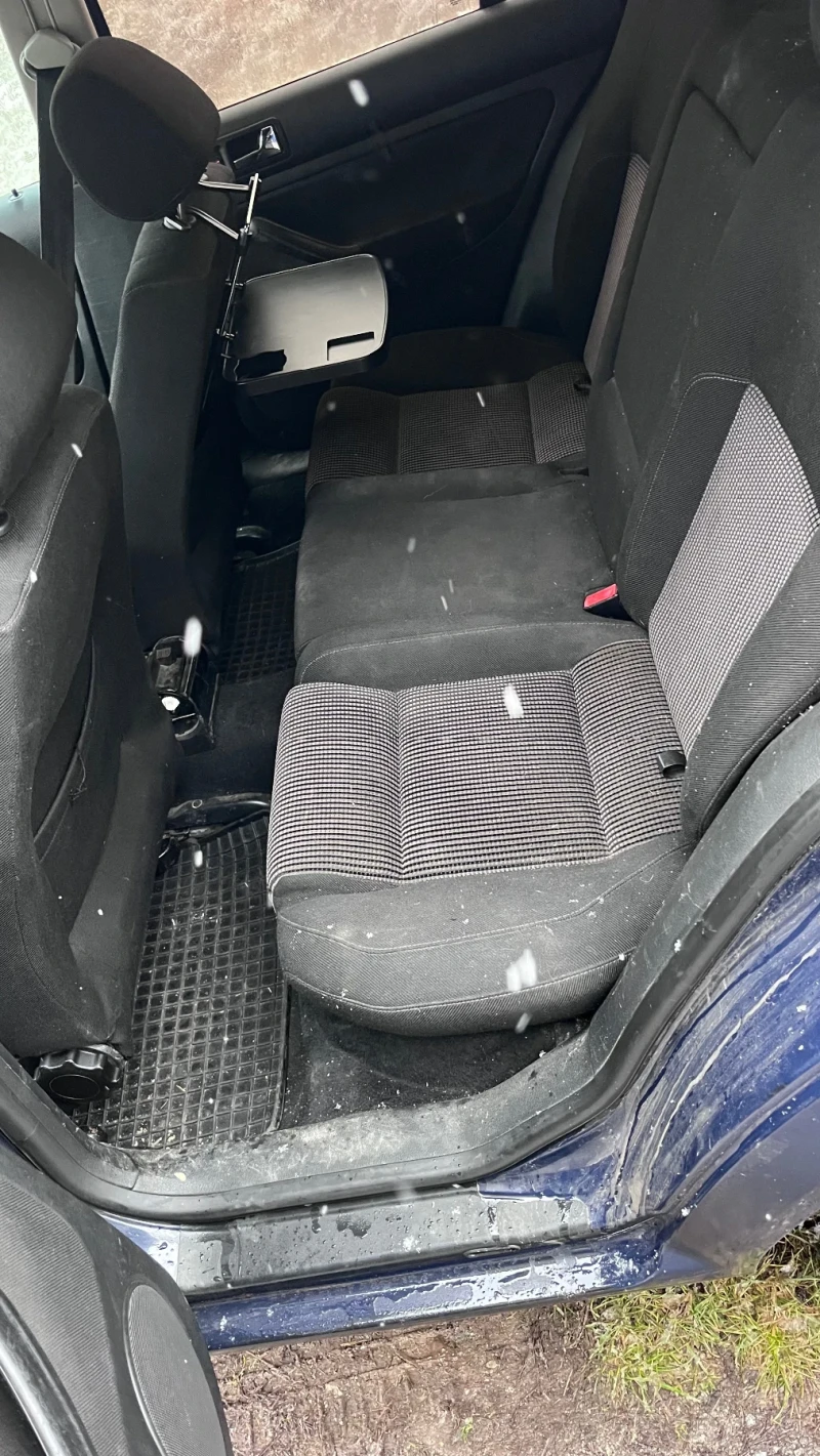 VW Golf 1.9 TDI 110hp 4Motion 6 скорости, снимка 9 - Автомобили и джипове - 53342960