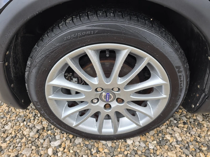 Volvo C30 1.6 BENZIN, снимка 16 - Автомобили и джипове - 53401638