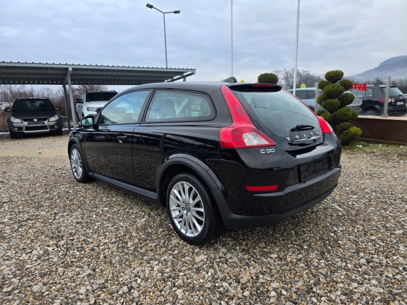 Volvo C30 1.6 BENZIN, снимка 3 - Автомобили и джипове - 53401638