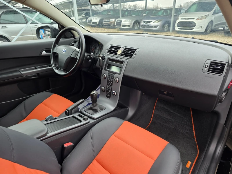 Volvo C30 1.6 BENZIN, снимка 9 - Автомобили и джипове - 53401638