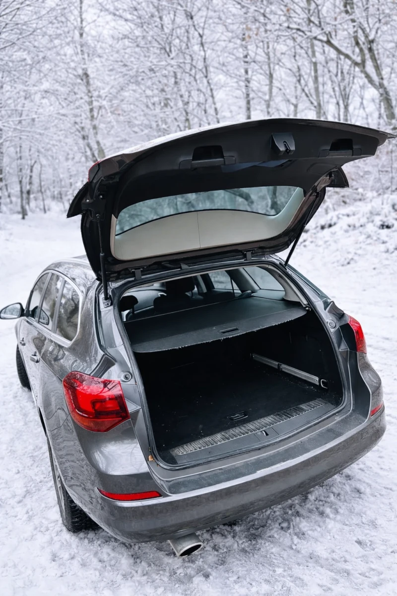 Opel Astra Astra J Sport Tourer , снимка 4 - Автомобили и джипове - 53575191