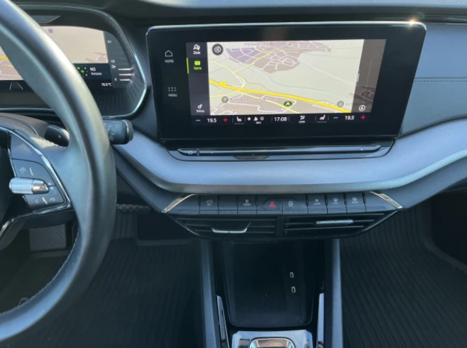 Skoda Octavia, снимка 6 - Автомобили и джипове - 52846792