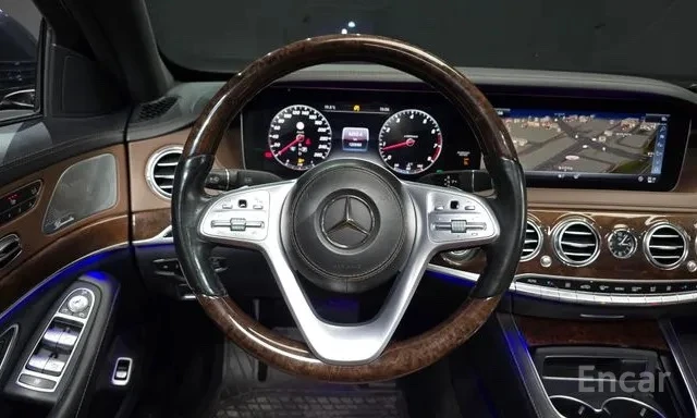 Mercedes-Benz S 560  4 MATIC W222 - изображение 10