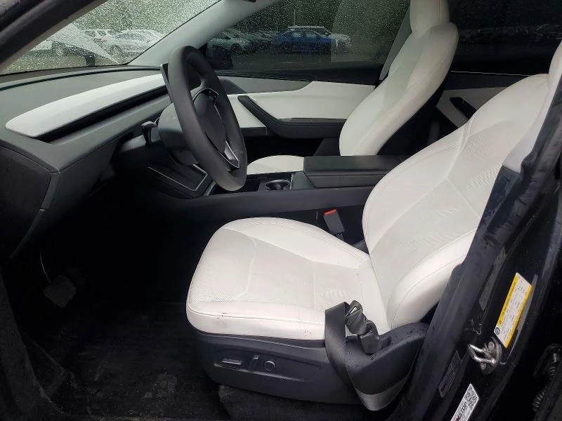 Tesla Model Y, снимка 7 - Автомобили и джипове - 54818660