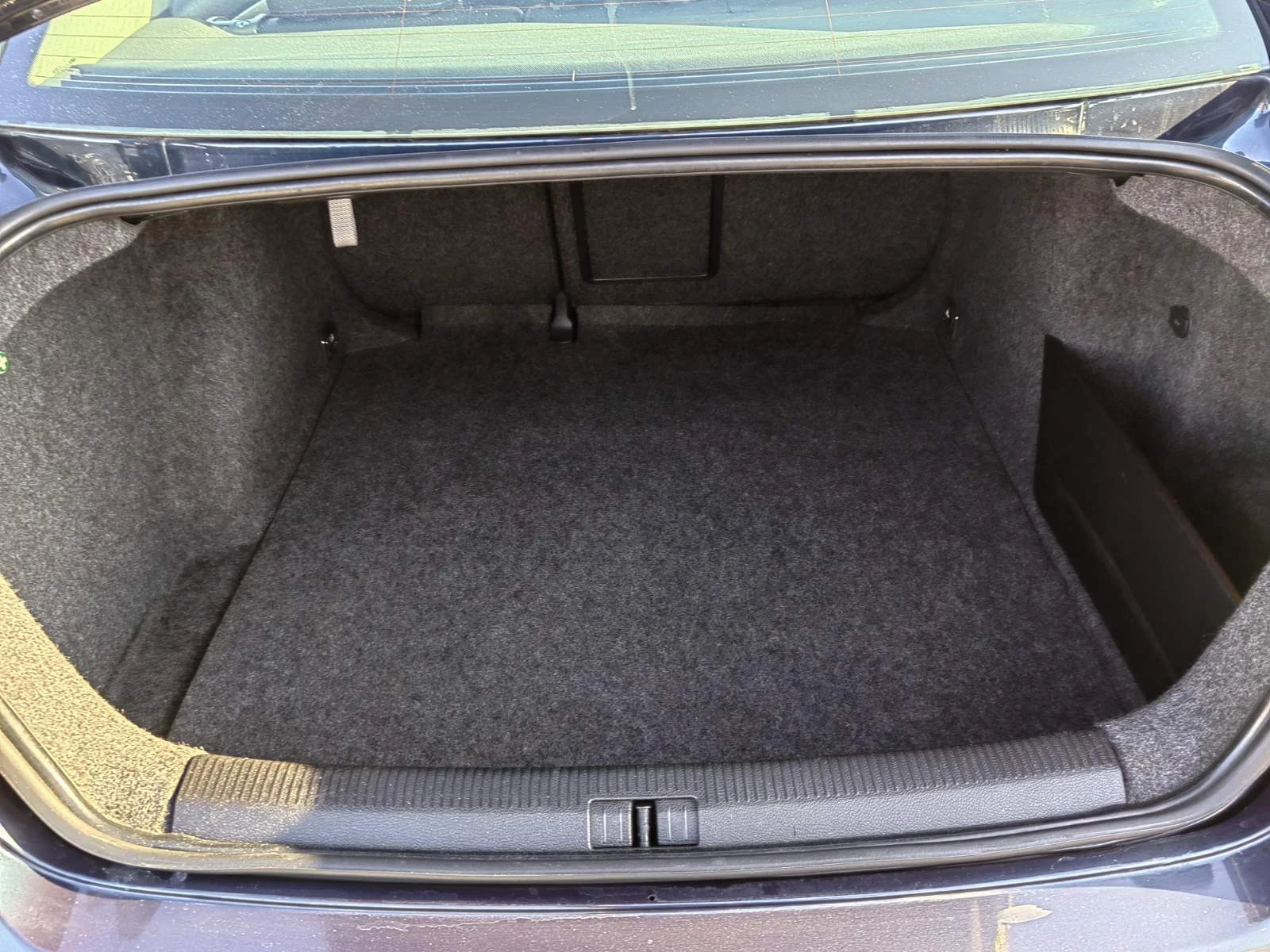 VW Jetta 2.0 TDI Highline | Mobile.bg — изображение 12