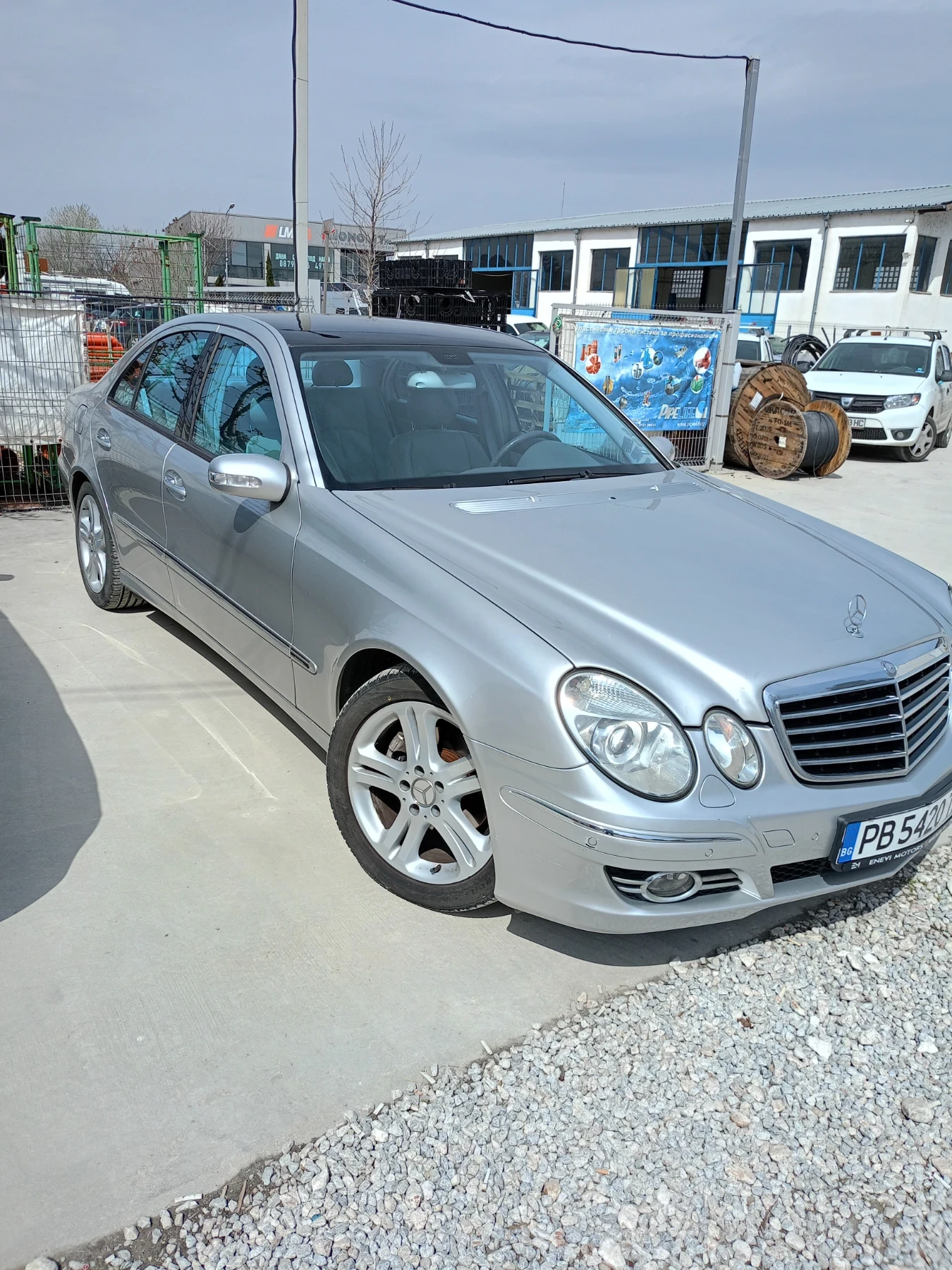 Mercedes-Benz E 200 | Mobile.bg   1