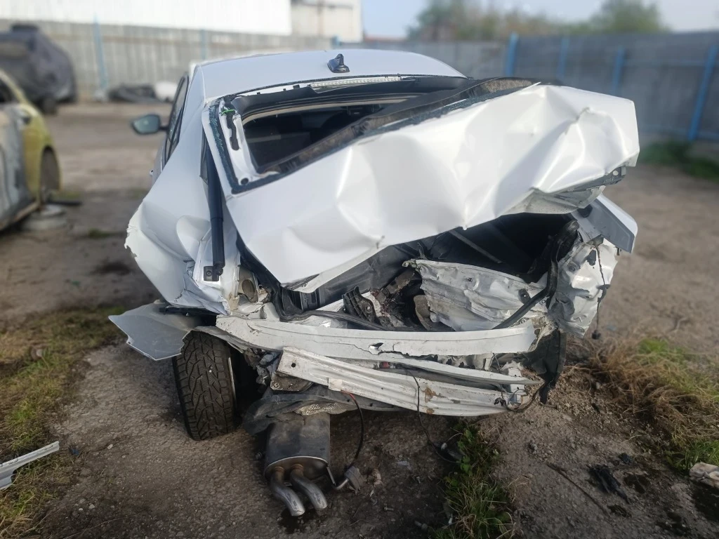 Skoda Octavia 1.5 - изображение 3