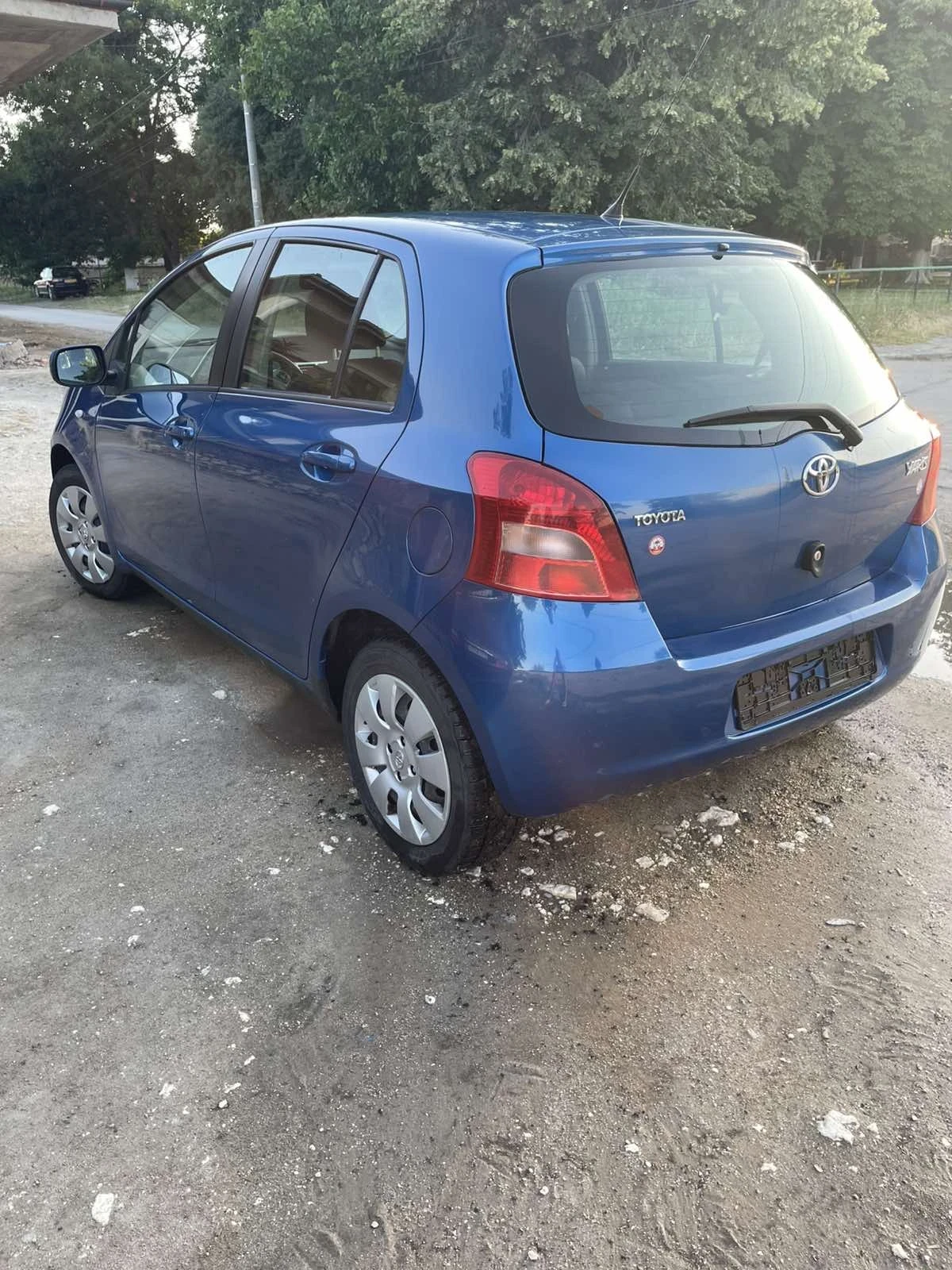 Toyota Yaris  - изображение 3