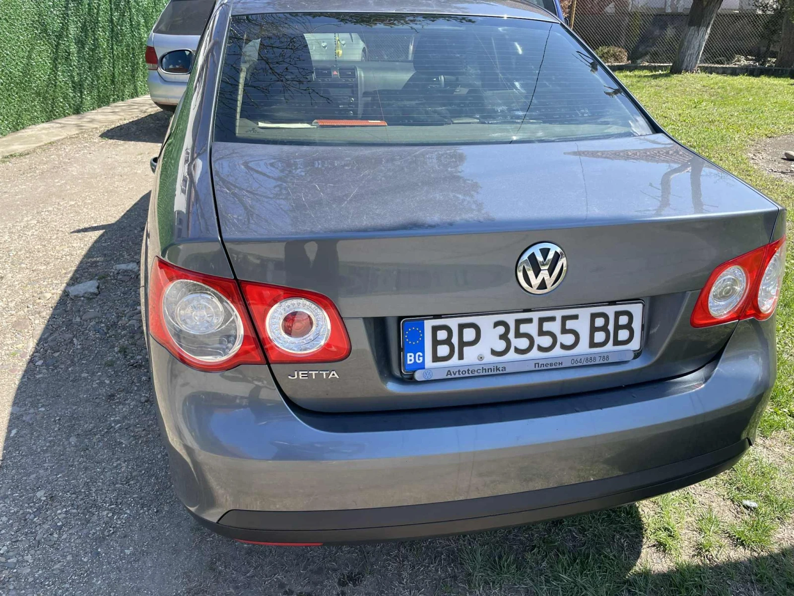 VW Jetta 1, 6 бензин - изображение 7