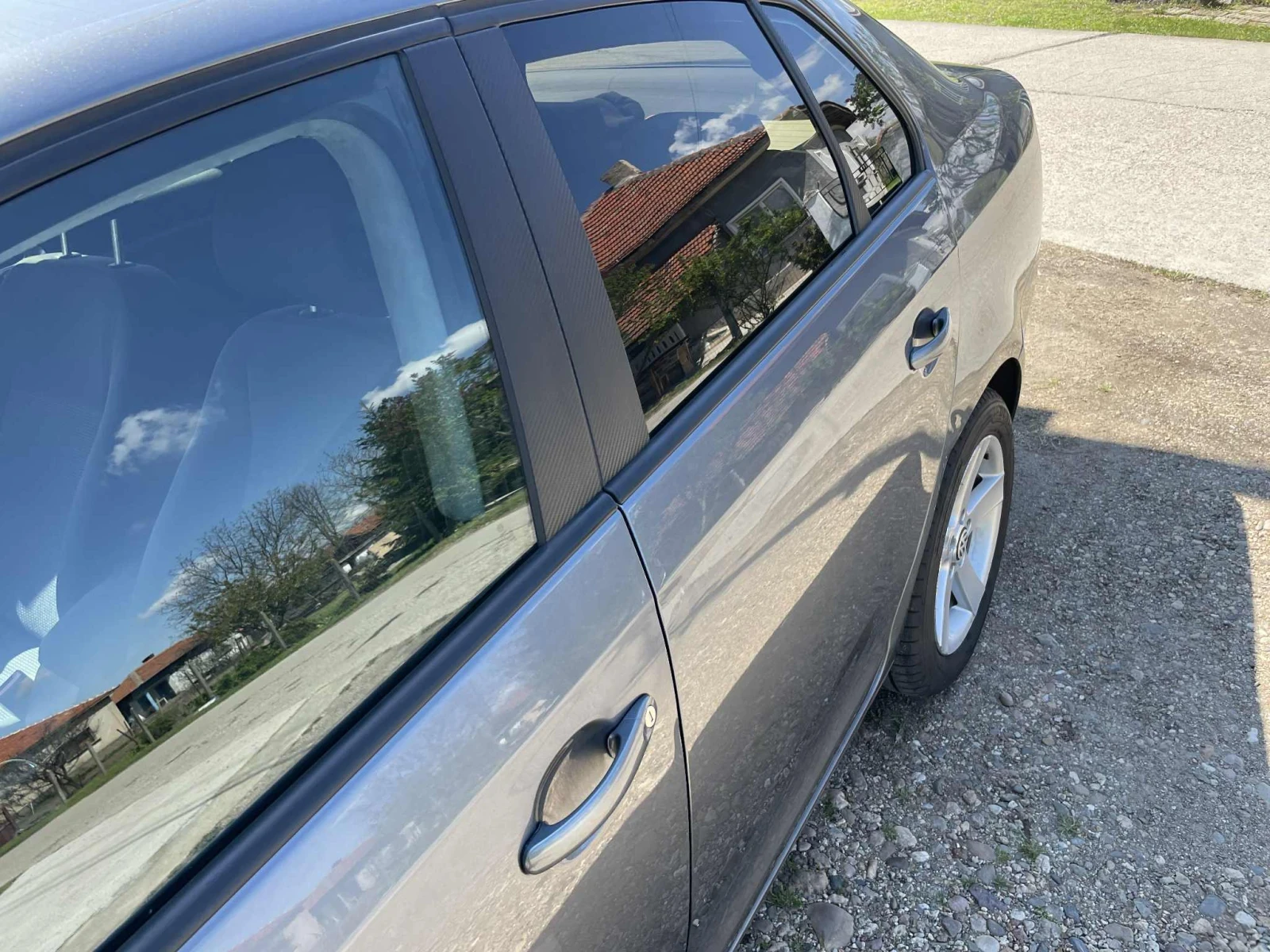 VW Jetta 1, 6 бензин - изображение 2