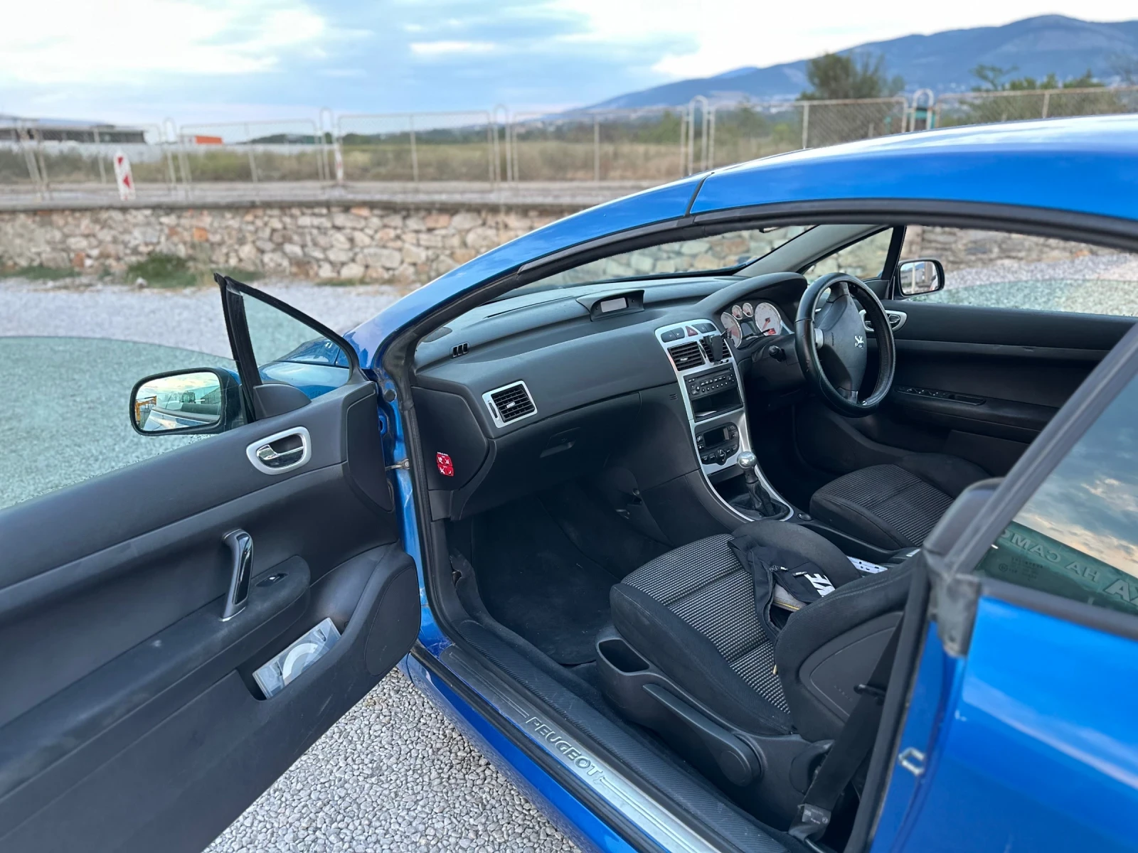Peugeot 307 CC 2.0i 16V  - изображение 9