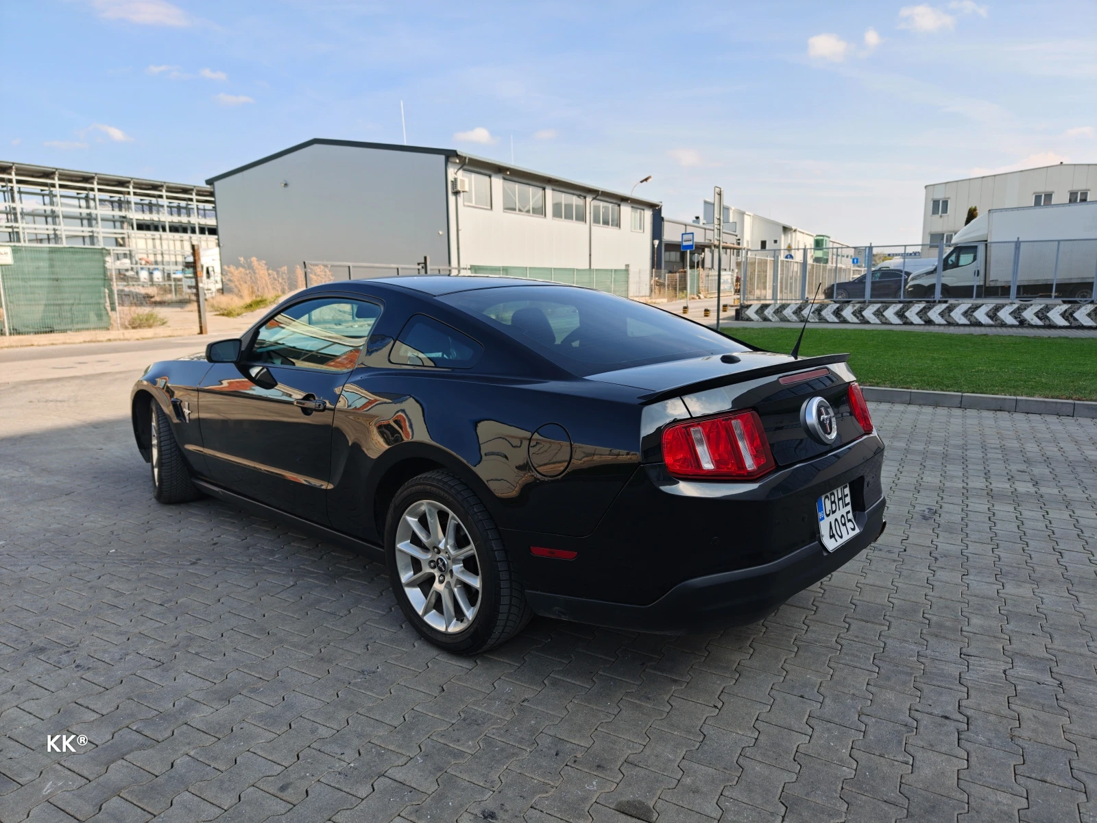 Ford Mustang Premium  - изображение 4