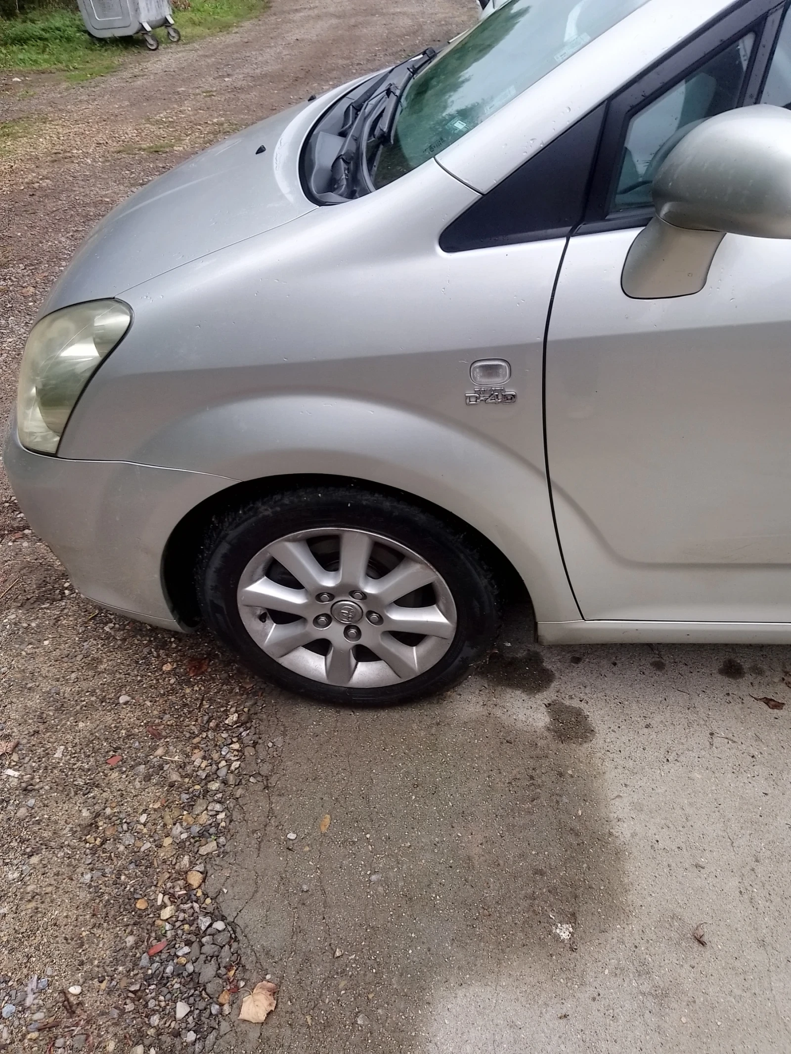 Toyota Corolla verso  - изображение 2