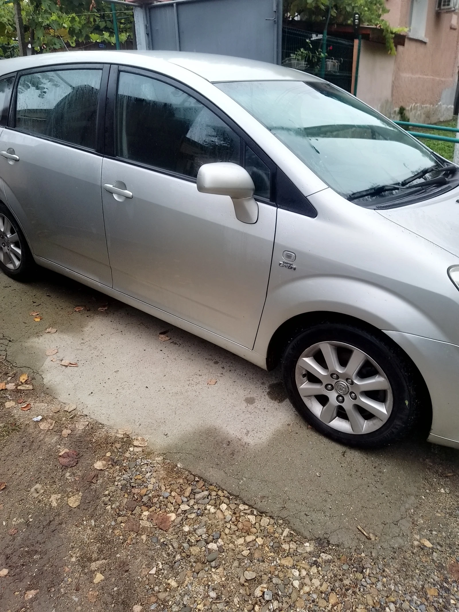 Toyota Corolla verso  - изображение 7