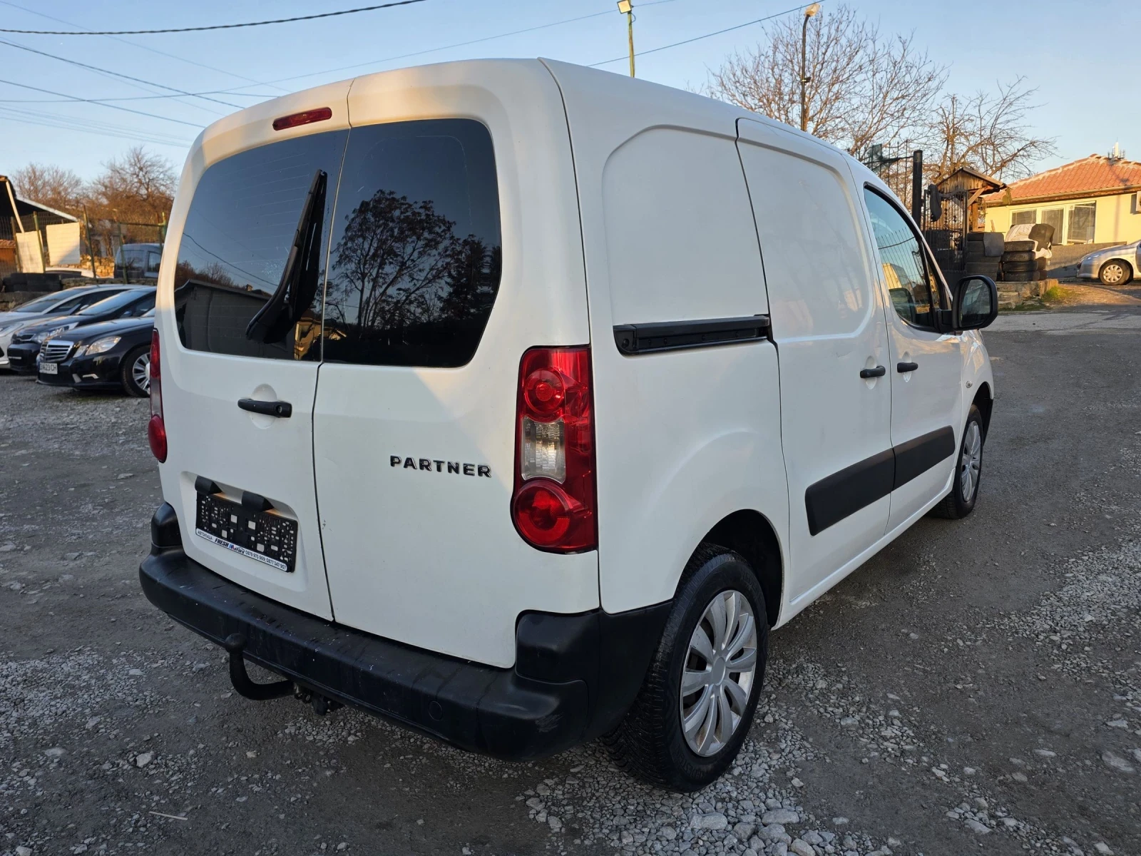 Peugeot Partner 1.6 HDI 90 К.С. КЛИМАТИК - изображение 6