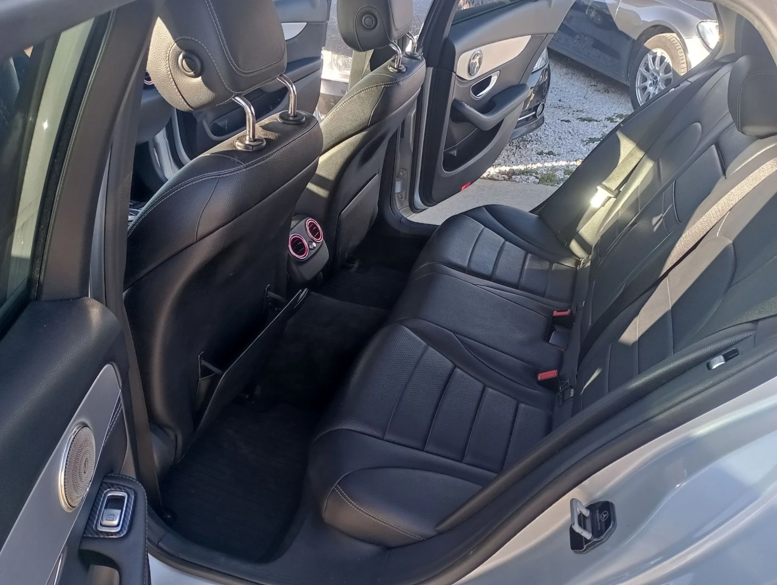 Mercedes-Benz C 220 AMG, Кожа, Burmester , снимка 9 - Автомобили и джипове - 53874841