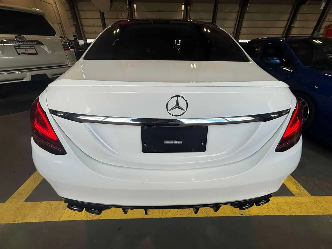 Mercedes-Benz C 43 AMG 4MATIC* DISTRONIC* BURMESTER* ПАНОРАМА* , снимка 4 - Автомобили и джипове - 54152919