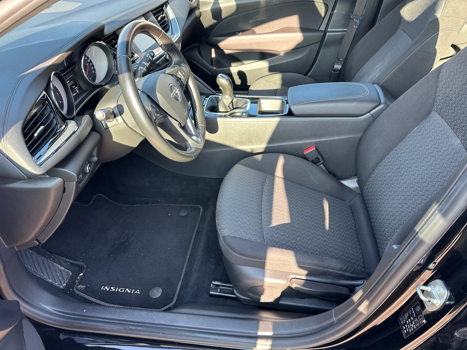 Opel Insignia НОВА/ГАЗ/ЛИЗИНГ С 1500  ПЪРВОНАЧАЛНА, снимка 15 - Автомобили и джипове - 54174216