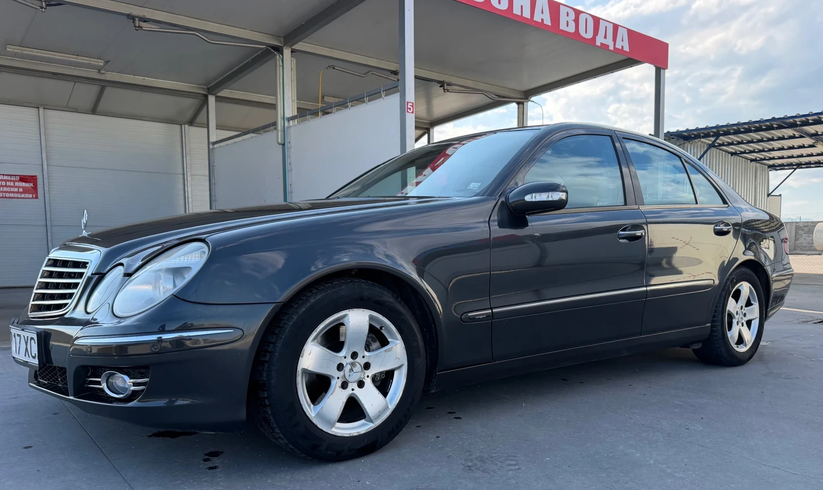 Mercedes-Benz E 320 3.2, снимка 3 - Автомобили и джипове - 54812309
