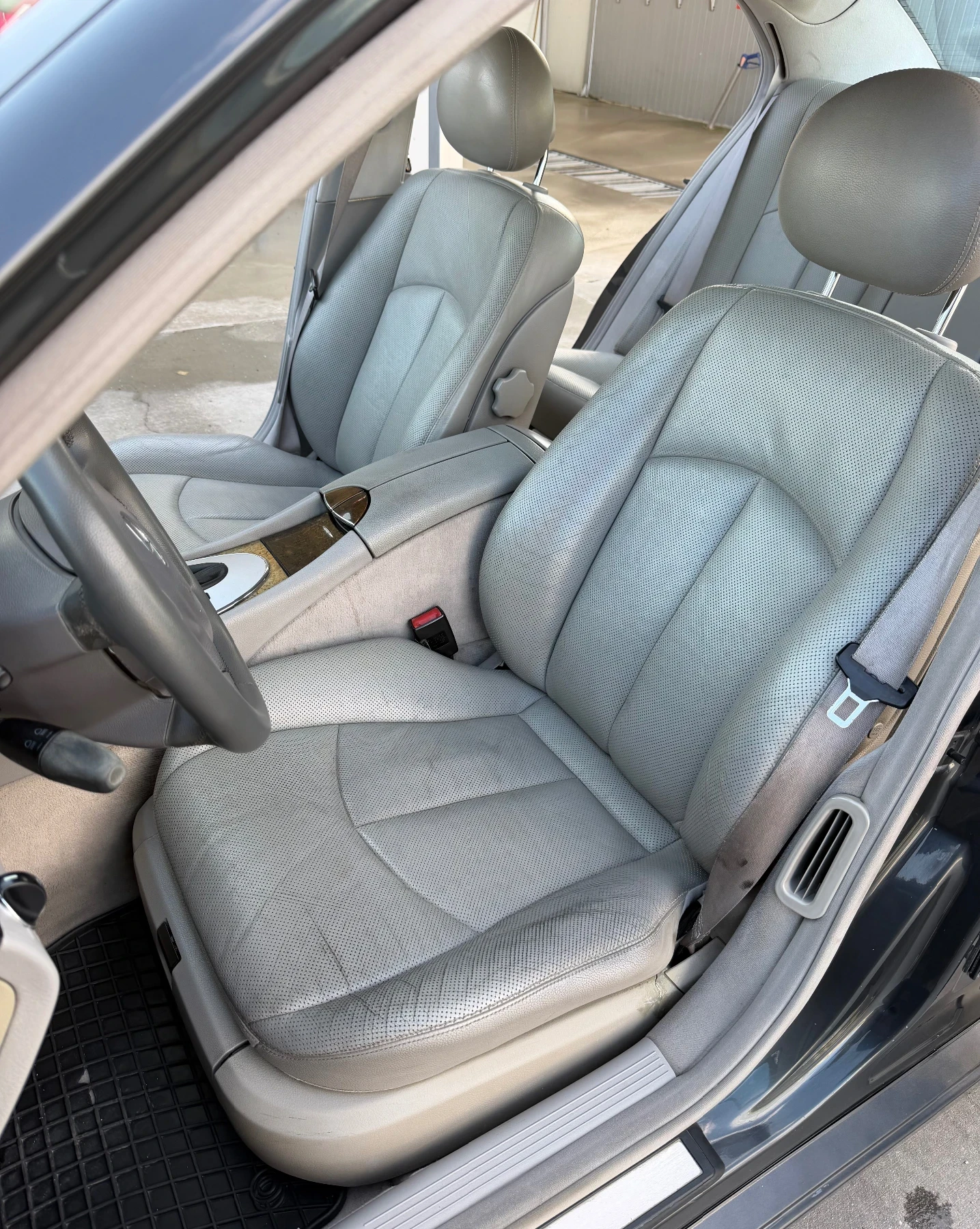 Mercedes-Benz E 320 3.2, снимка 14 - Автомобили и джипове - 54812309