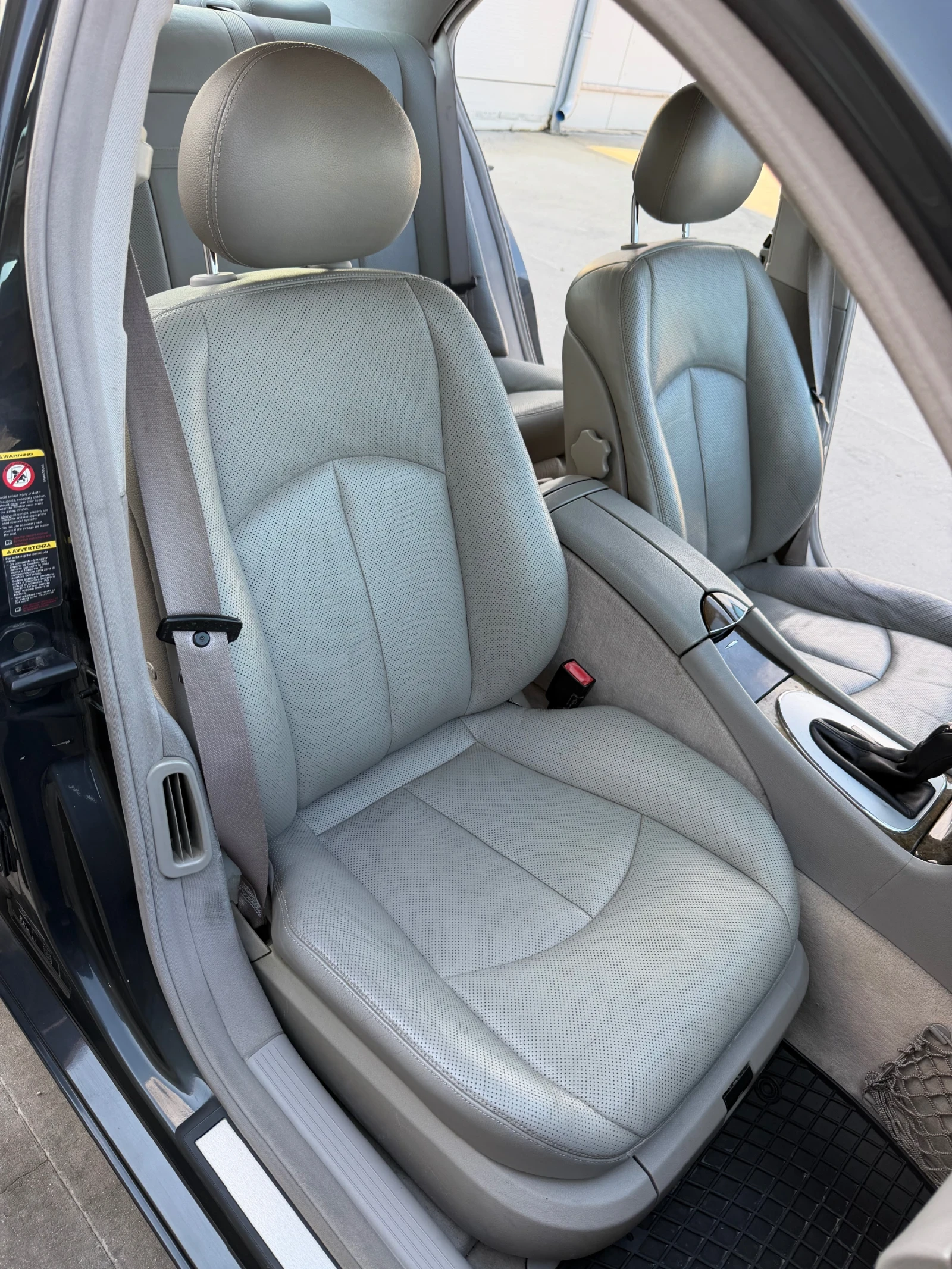 Mercedes-Benz E 320 3.2, снимка 13 - Автомобили и джипове - 54812309
