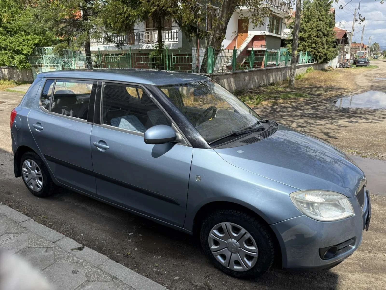 Skoda Fabia, снимка 5 - Автомобили и джипове - 55039246