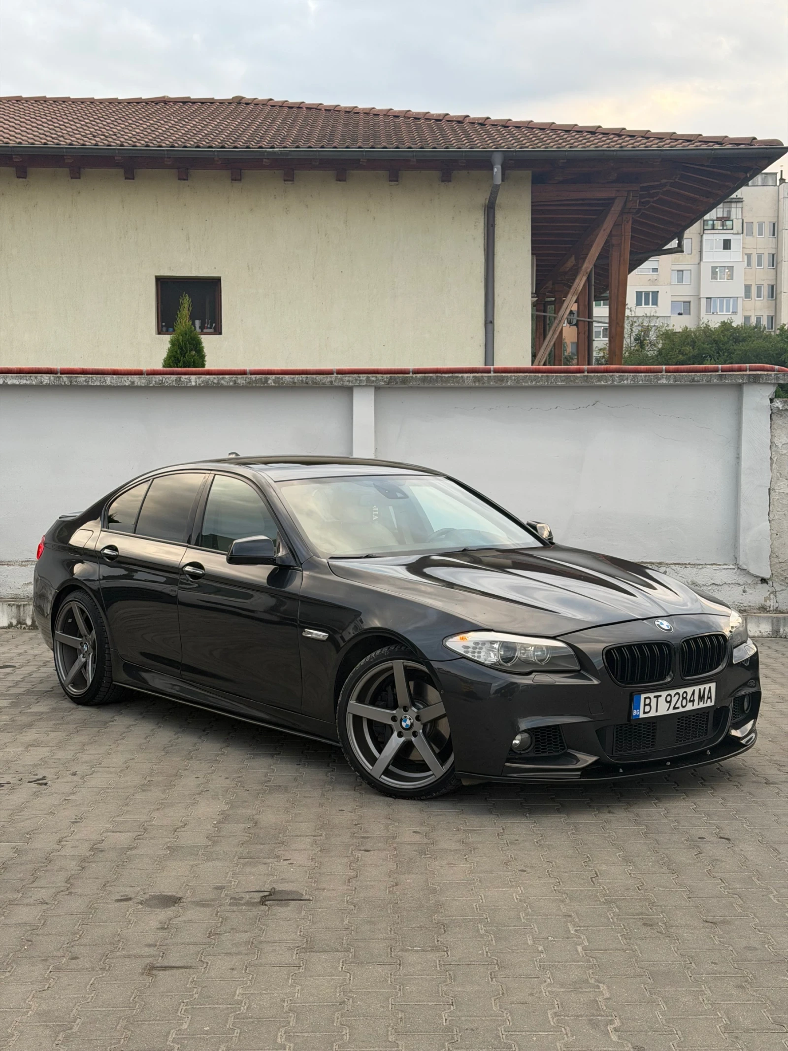BMW 535 M pack, Distronic, 3TV, масаж, 360, soft close