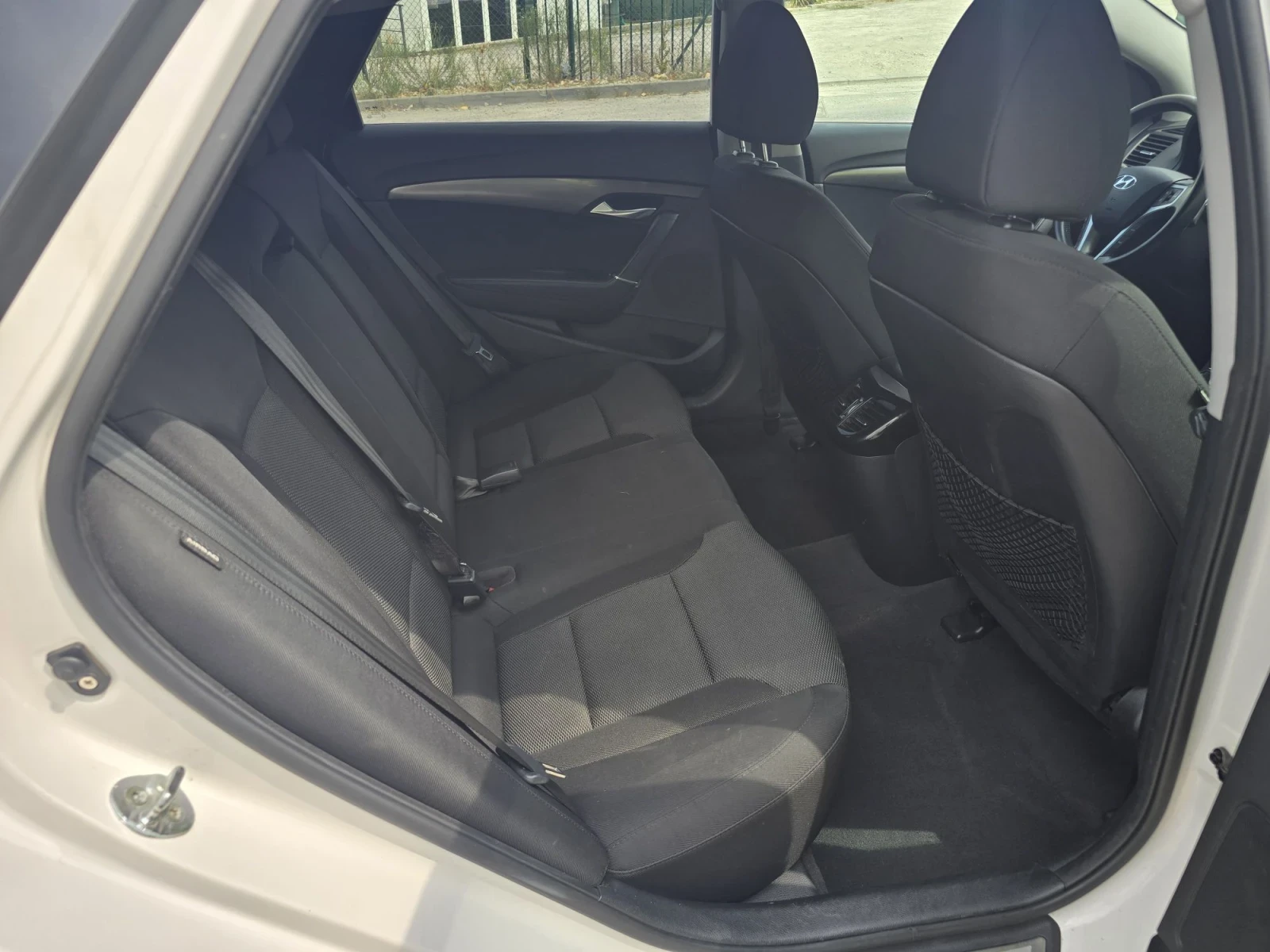 Hyundai I40 1.7CRDI/AUTOMAT/CV STYLE, снимка 11 - Автомобили и джипове - 55786687