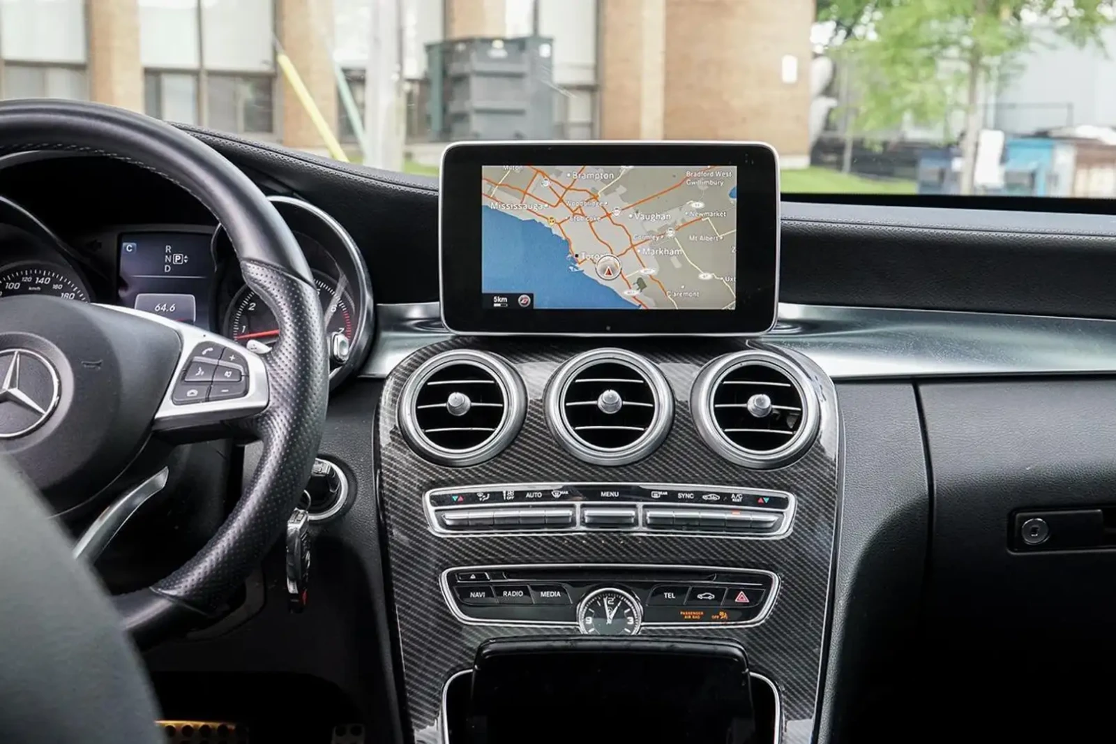 Mercedes-Benz C 400 AMG* LINE* 4MATIC* CARBON* BURMESTER* ПАНОРАМА* , снимка 10 - Автомобили и джипове - 56166379