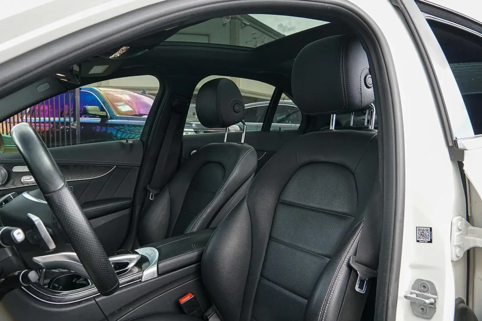 Mercedes-Benz C 400 AMG* LINE* 4MATIC* CARBON* BURMESTER* ПАНОРАМА* , снимка 15 - Автомобили и джипове - 56166379