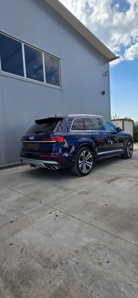 Audi SQ7, снимка 3