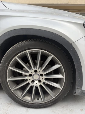 Mercedes-Benz GLA 200 200d 4MATIC 7G-DCT панорама | Auto.bg — изображение 12