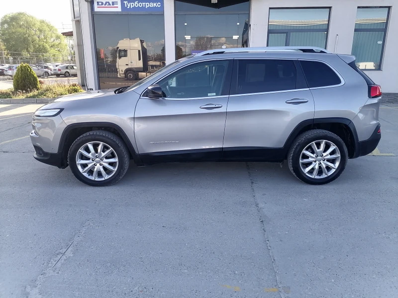 Jeep Cherokee *НОВ ВНОС*КОЖА*НАВИГАЦИЯ*ТОП СЪСТОЯНИЕ* СЪСТОЯНИЕ , снимка 3 - Автомобили и джипове - 45191959