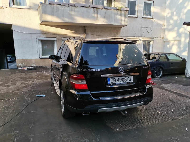 Mercedes-Benz ML 320, снимка 4 - Автомобили и джипове - 47692636