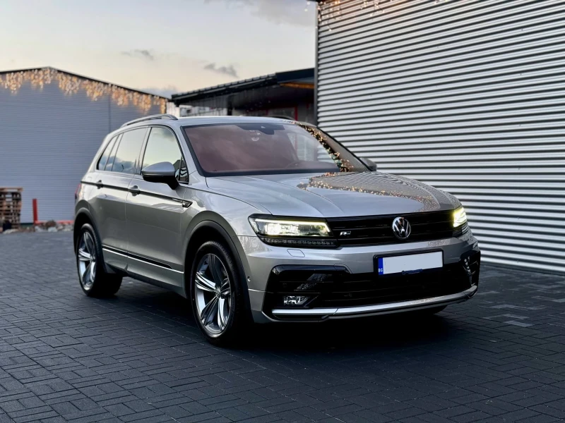 VW Tiguan 2.0 TSI R-Line, снимка 1 - Автомобили и джипове - 49182738