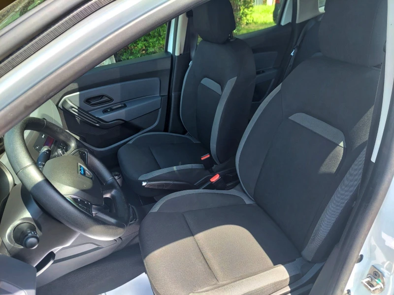 Dacia Duster 1.5DCI 95kc 90000 км, снимка 7 - Автомобили и джипове - 51129765