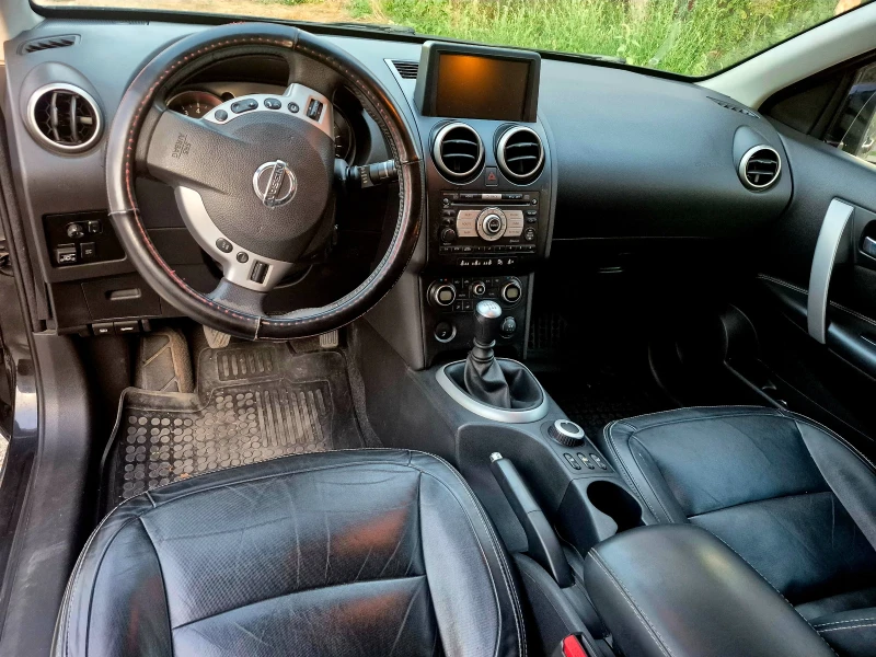 Nissan Qashqai, снимка 4 - Автомобили и джипове - 52449120