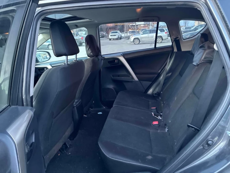 Toyota Rav4 * XLE * CARFAX * ЦЕНА ДО БГ, снимка 11 - Автомобили и джипове - 53073985