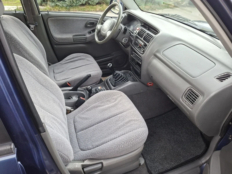 Suzuki Grand vitara 2.0HDI, снимка 10 - Автомобили и джипове - 53357147