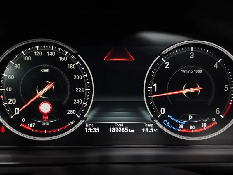 BMW X6 30D - изображение 8