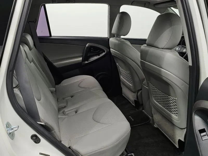 Toyota Rav4 2.5 4WD, снимка 11 - Автомобили и джипове - 55833819