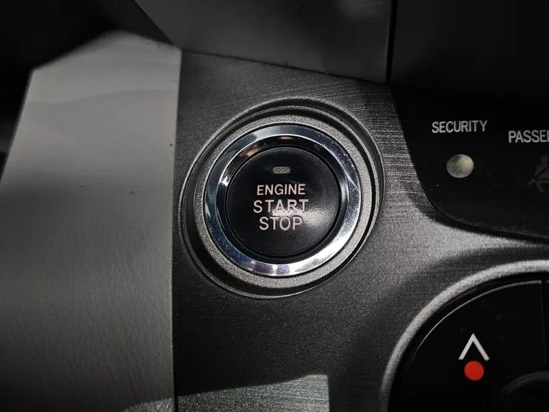 Toyota Rav4 2.5 4WD, снимка 17 - Автомобили и джипове - 55833819
