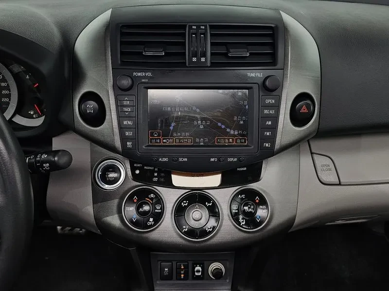 Toyota Rav4 2.5 4WD, снимка 13 - Автомобили и джипове - 55833819