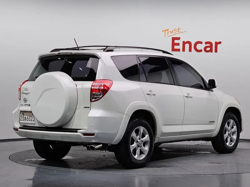 Toyota Rav4 2.5 4WD, снимка 2 - Автомобили и джипове - 55833819