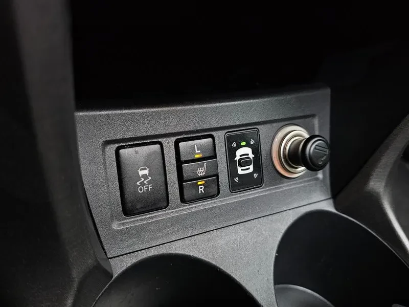 Toyota Rav4 2.5 4WD, снимка 16 - Автомобили и джипове - 55833819